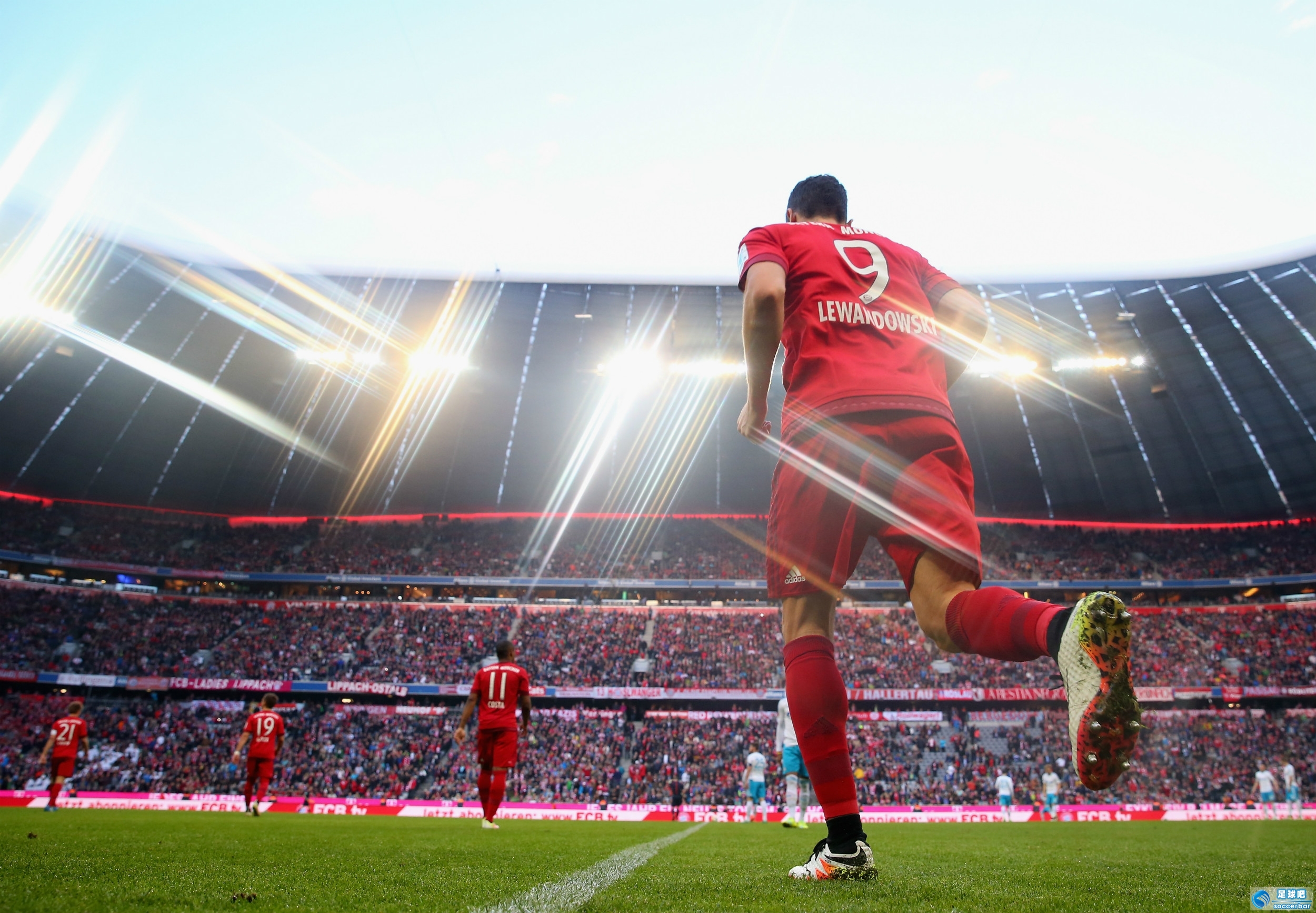 今晚德国杯焦点战，波特兰开拓者门线救险，话题不断，赛程密集仍需轮换的简单介绍